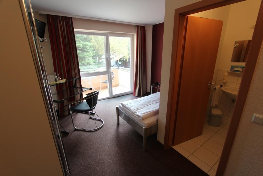 Hotel Landgasthof Zur Alten Scheune Τσβαϊμπρίκεν Δωμάτιο φωτογραφία